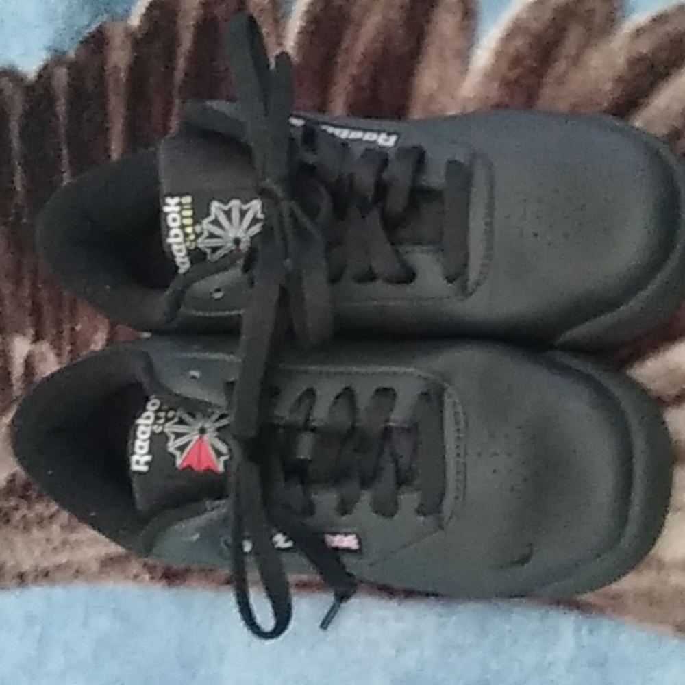 Reebok Sneakers Size 7 Women Color Black